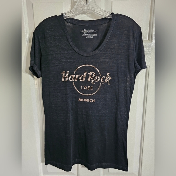 Hard Rock Cafe Munich Tee Women’s M Black Rhinestone Logo Graphic Shirt Grunge - Picture 2 of 6